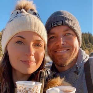 Meet your Posher, Sam-amber